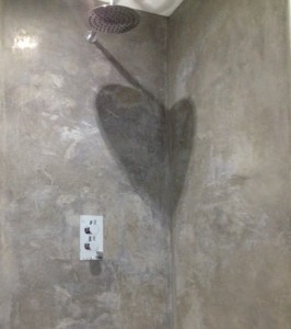 Tadelakt shower in  'Elephant'